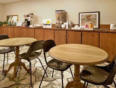Executive Inn And Suites ว็อกซาแฮทชี ร้านอาหาร รูปภาพ